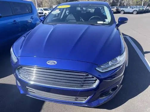 2016 Ford Fusion SE FWD photo