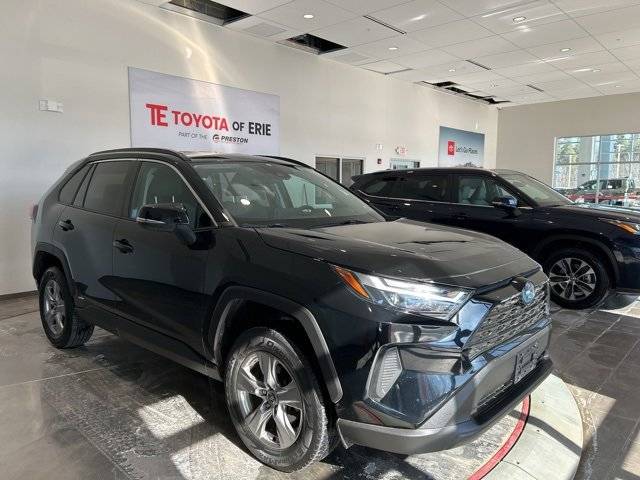 2022 Toyota RAV4 Hybrid XLE AWD photo