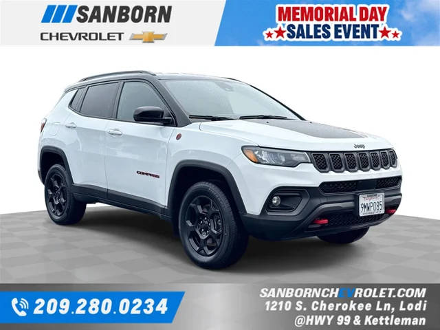 2023 Jeep Compass Trailhawk 4WD photo