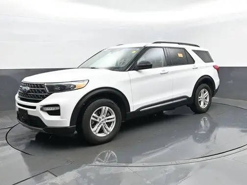 2023 Ford Explorer XLT 4WD photo