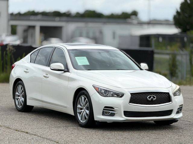 2015 Infiniti Q50 Premium RWD photo