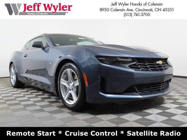 2023 Chevrolet Camaro 1LT RWD photo