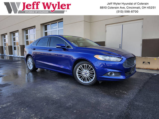 2016 Ford Fusion SE FWD photo