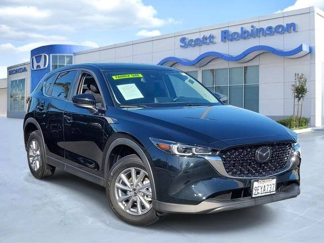 2023 Mazda CX-5 2.5 S Preferred Package AWD photo