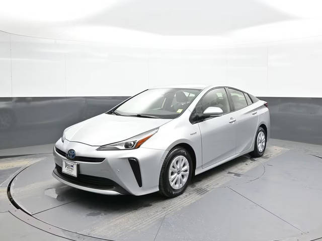 2022 Toyota Prius LE FWD photo