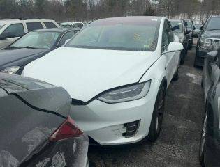 2018 Tesla Model X 75D AWD photo