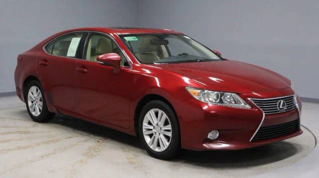 2015 Lexus ES Crafted Line FWD photo