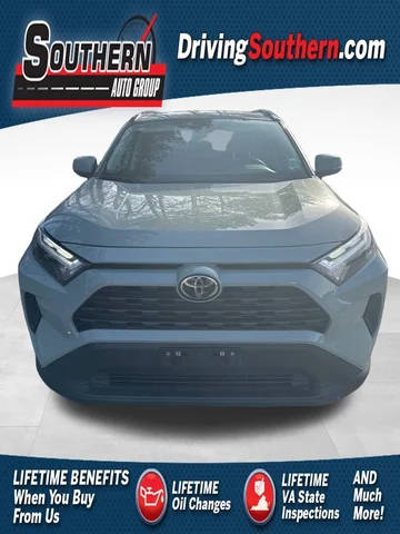 2023 Toyota RAV4 XLE FWD photo