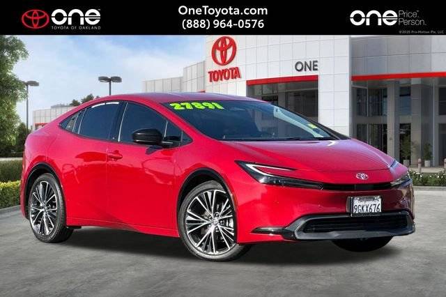 2023 Toyota Prius XLE FWD photo