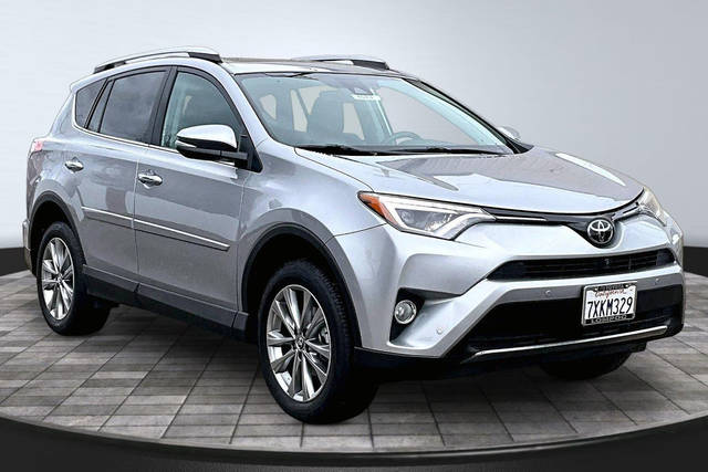 2017 Toyota RAV4 Limited FWD photo