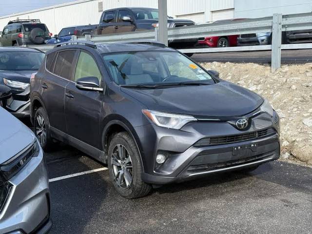 2018 Toyota RAV4 XLE AWD photo