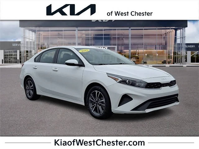 2023 Kia Forte LXS FWD photo