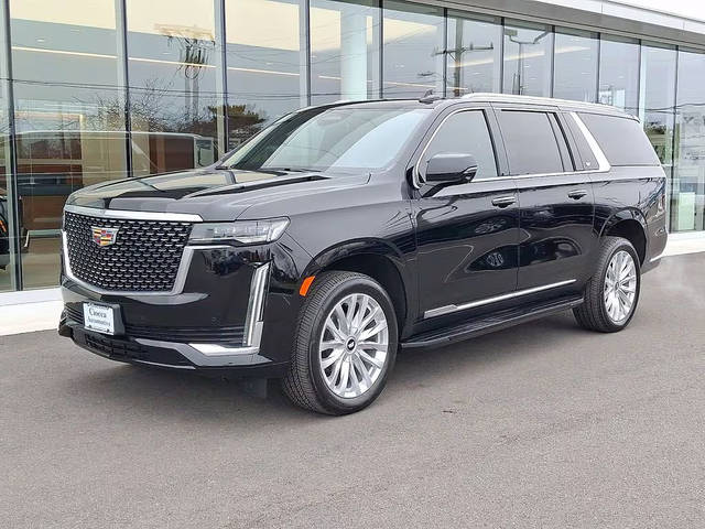 2023 Cadillac Escalade ESV 4WD Luxury 4WD photo