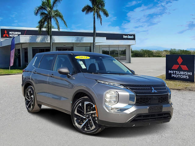 2023 Mitsubishi Outlander SE FWD photo