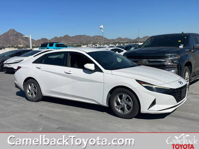 2023 Hyundai Elantra SE FWD photo