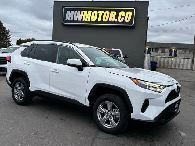 2023 Toyota RAV4 XLE FWD photo