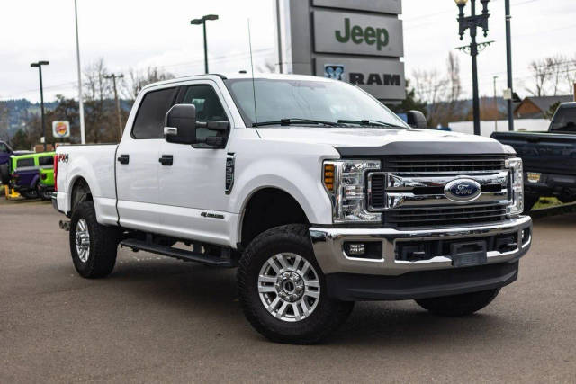 2019 Ford F-350 Super Duty XLT 4WD photo
