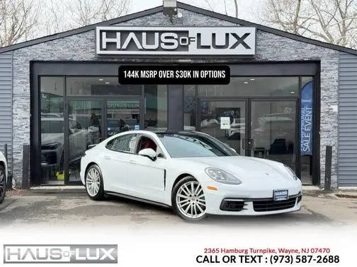 2017 Porsche Panamera 4S AWD photo