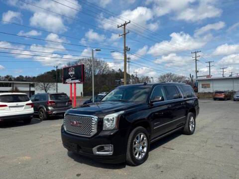 2015 GMC Yukon XL Denali 4WD photo