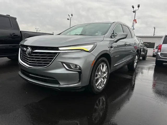 2023 Buick Enclave Essence AWD photo