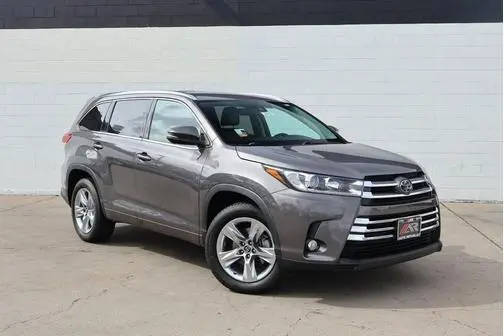 2017 Toyota Highlander Limited FWD photo