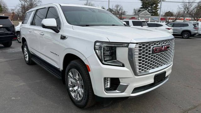 2021 GMC Yukon XL Denali 4WD photo