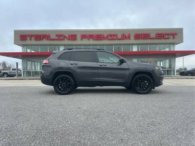 2023 Jeep Cherokee Altitude Lux 4WD photo