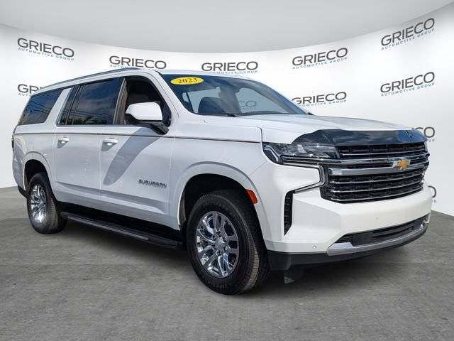 2023 Chevrolet Suburban LT RWD photo