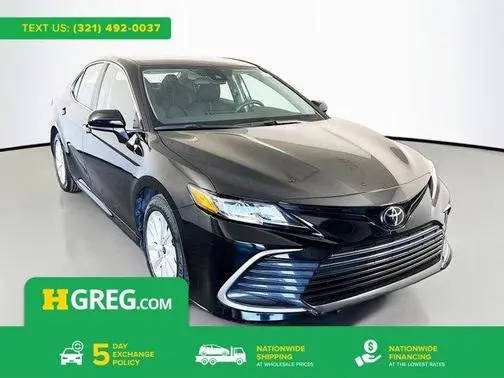2021 Toyota Camry LE FWD photo