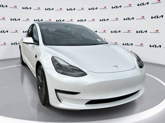 2022 Tesla Model 3 RWD photo