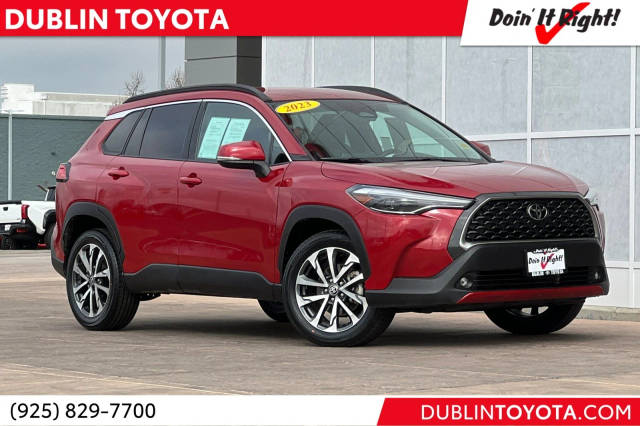 2023 Toyota Corolla Cross XLE FWD photo