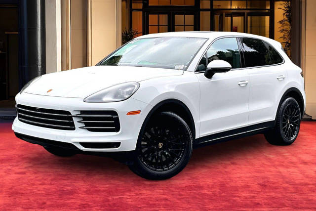 2022 Porsche Cayenne Platinum Edition AWD photo
