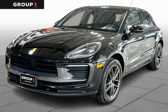 2023 Porsche Macan T AWD photo