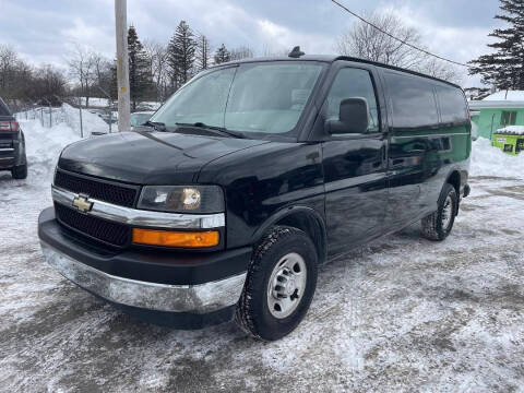 2018 Chevrolet Express Cargo  RWD photo