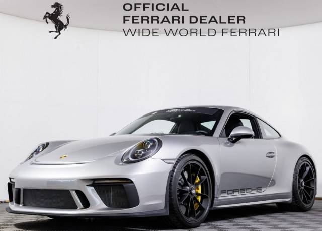 2018 Porsche 911 GT3 GT3 RWD photo