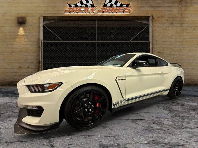 2020 Ford Mustang Shelby GT350R RWD photo