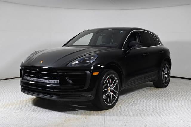 2023 Porsche Macan S AWD photo