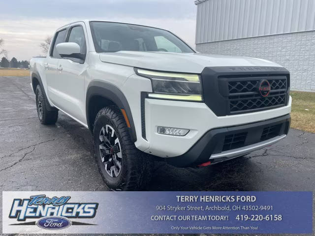 2022 Nissan Frontier PRO-4X 4WD photo