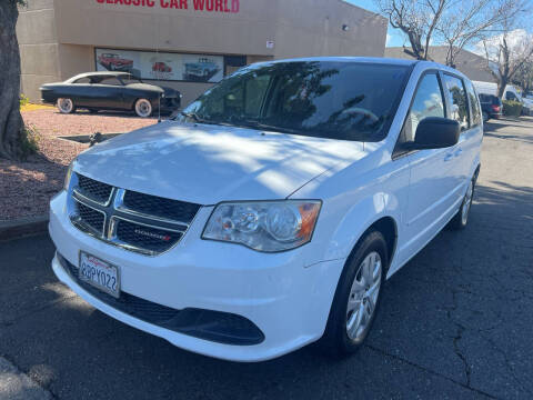 2017 Dodge Grand Caravan SE FWD photo