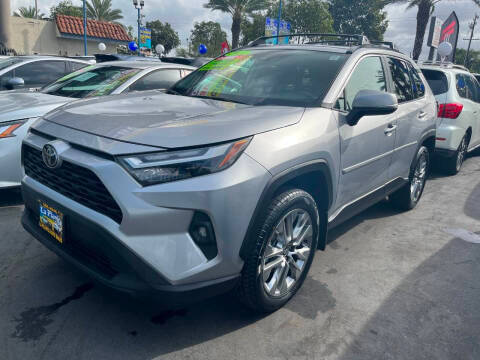 2022 Toyota RAV4 XLE Premium FWD photo