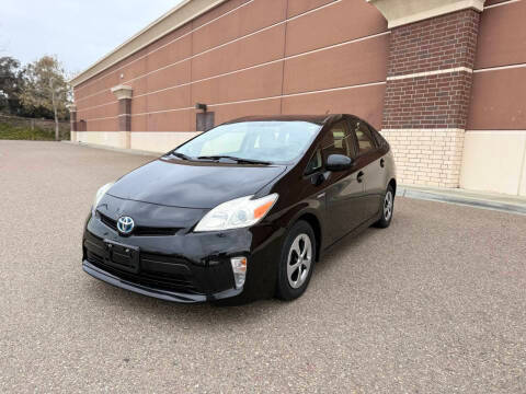2015 Toyota Prius Two FWD photo