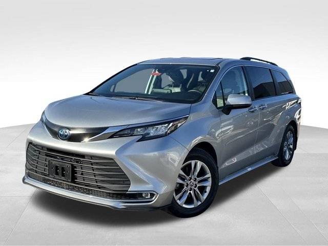 2023 Toyota Sienna XLE AWD photo