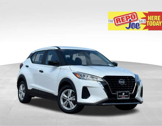 2023 Nissan Kicks S FWD photo