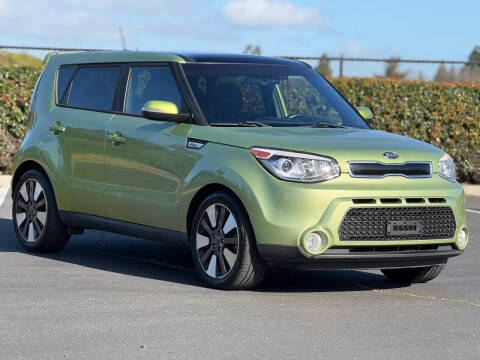 2015 Kia Soul ! FWD photo