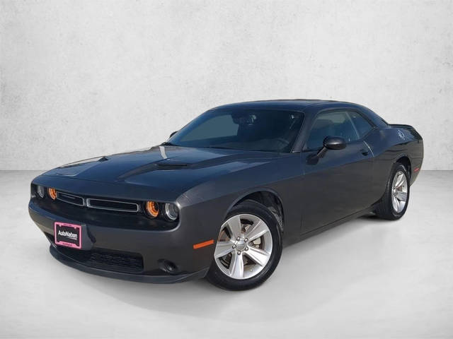 2023 Dodge Challenger SXT RWD photo