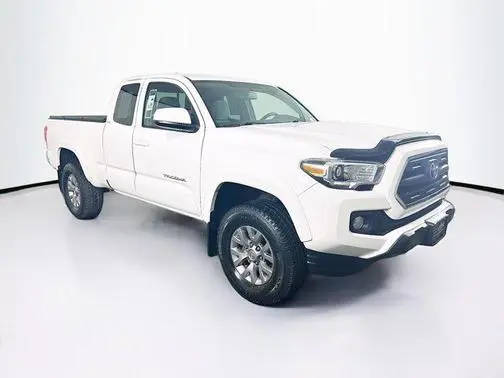 2016 Toyota Tacoma SR5 4WD photo