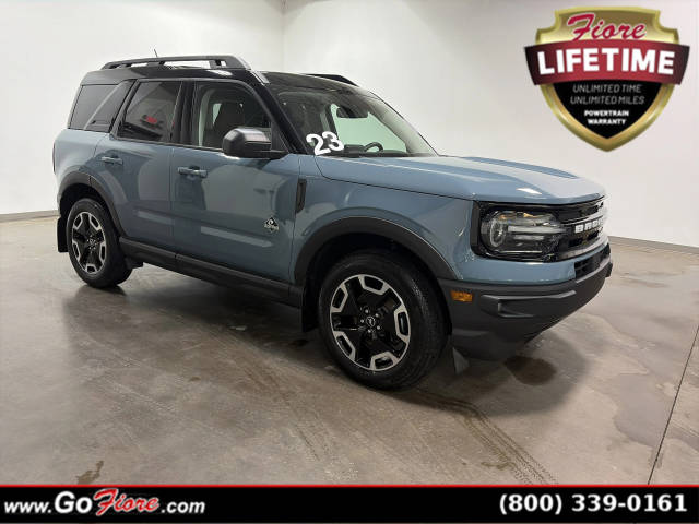 2023 Ford Bronco Sport Outer Banks 4WD photo