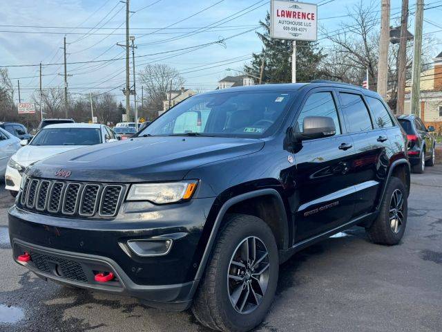 2017 Jeep Grand Cherokee Trailhawk 4WD photo