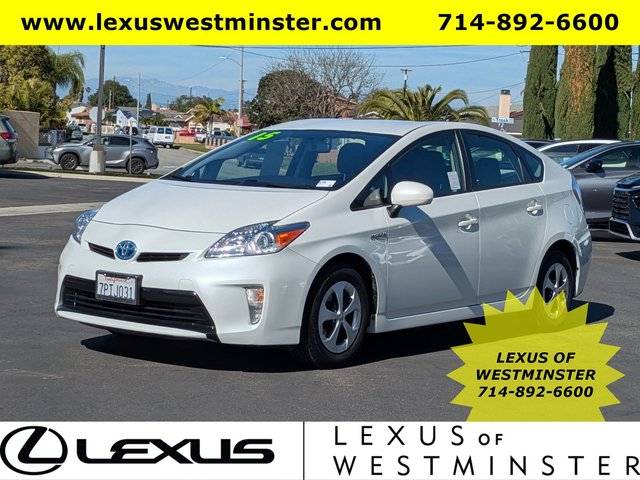 2015 Toyota Prius Four FWD photo