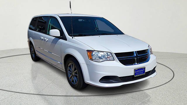 2016 Dodge Grand Caravan SE Plus FWD photo